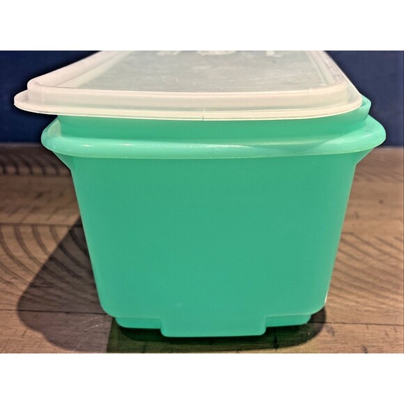 Tupperware Celery Vegetable Crisper Bread Keeper Jade Green #782-7 & Lid Vintage - Picture 2 of 7
